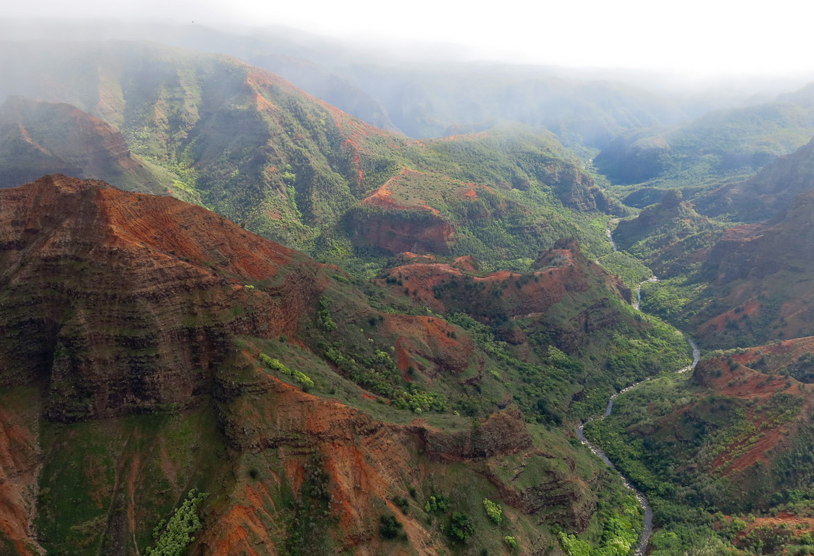 Waimea Canyon by Helikopter