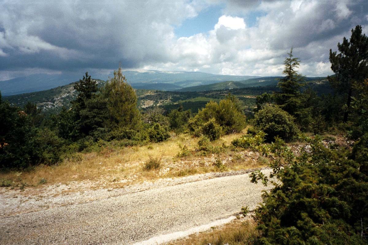 Montventoux in Wolken